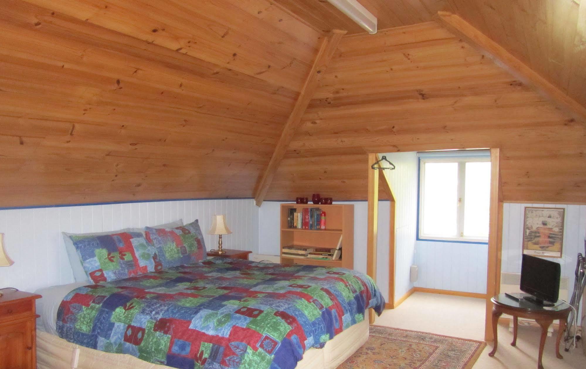 Triabunna Cabin & Caravan Park Eksteriør billede